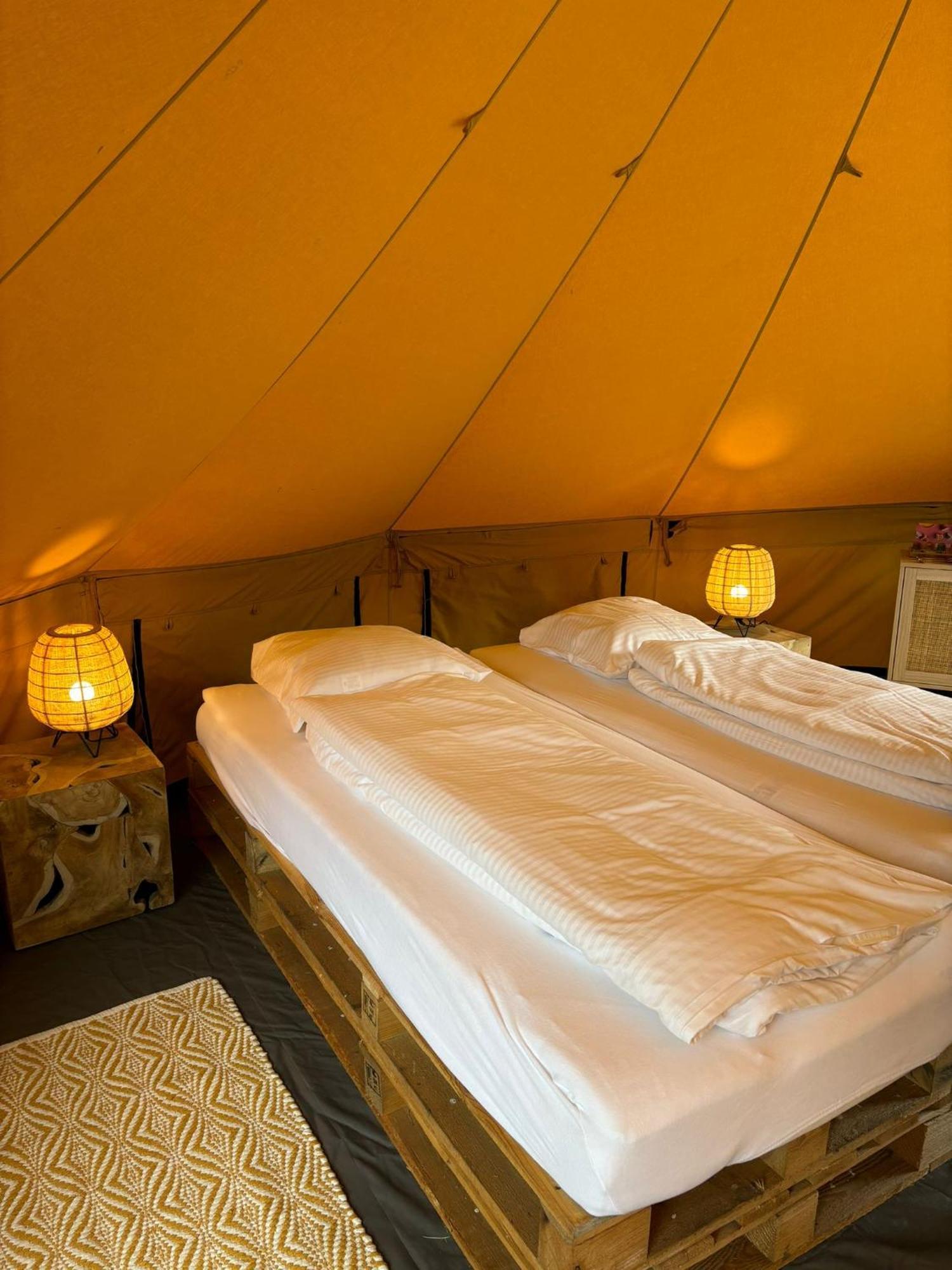 Glamping Bivak - Urban Gardens Gent Hotel Ngoại thất bức ảnh